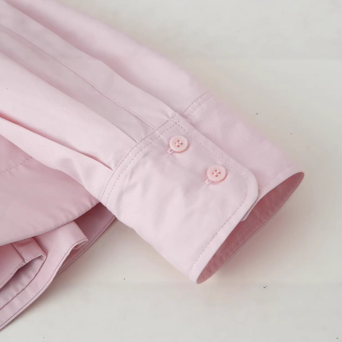 Damen Taillierter Kurzblazer im Peplum‑Schnitt mit Hemdkragen Echoarchiv