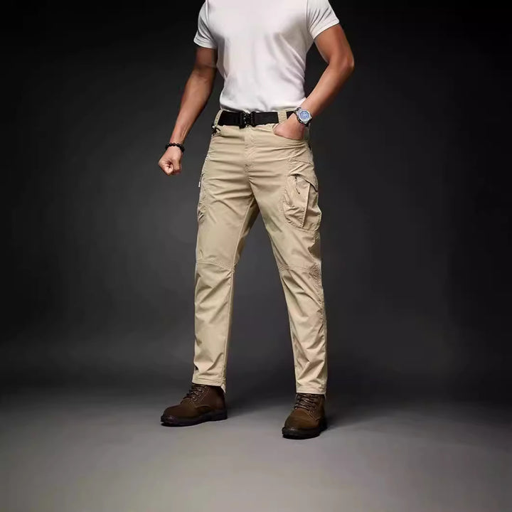 Herren Technische Trekkinghose mit wasserabweisender Oberfläche, ergonomischen Knieabnähern und Multifachtaschen Echo Archiv