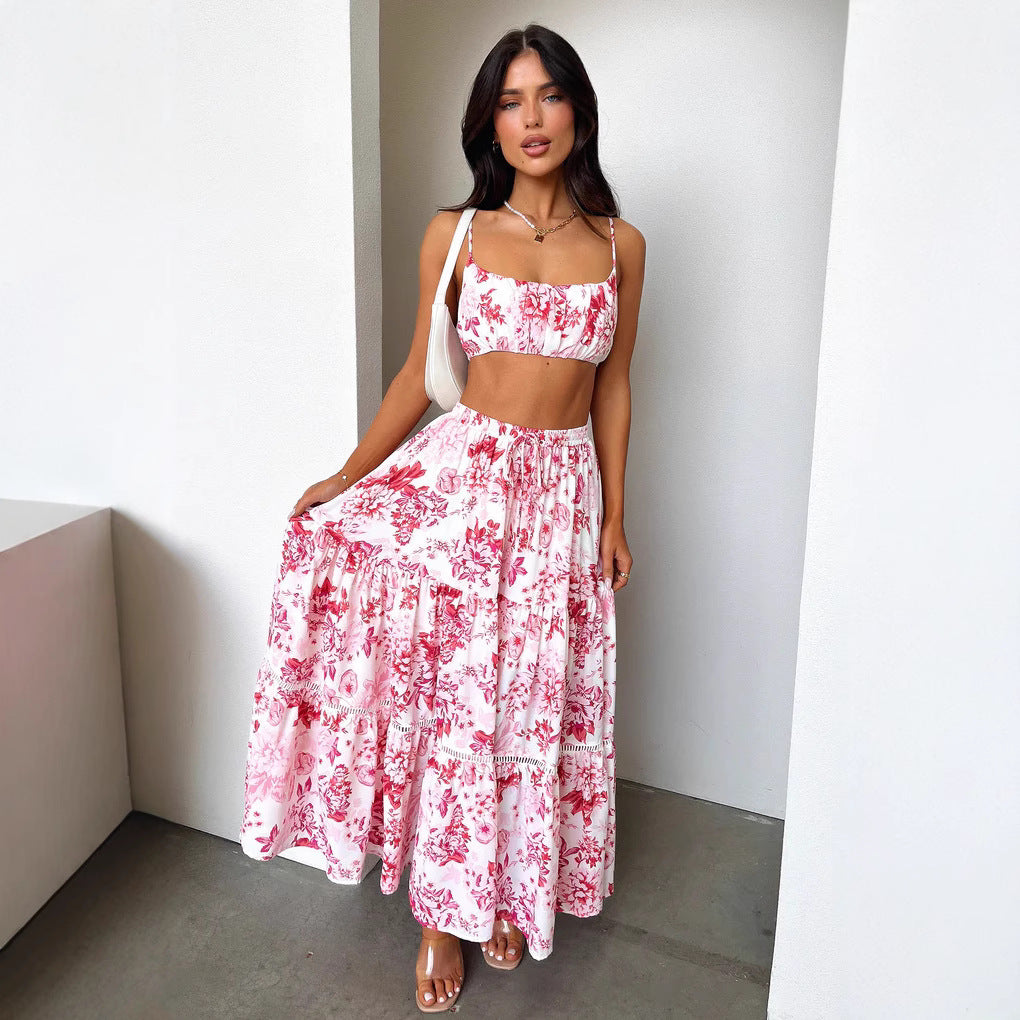 Damen Zweiteiliges Sommeroutfit mit floralem Top und Maxi-Rock Echo Archiv