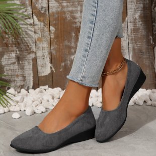 Damen  elegante Ballerina mit leichter Keilsohle und Krokoprägung Echo Archiv