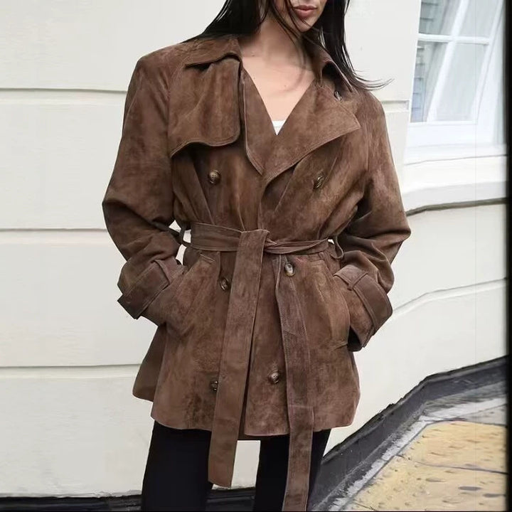Damen Kurzer Wildleder-Trenchcoat mit Doppelreihe und Taillengürtel Echo Archiv