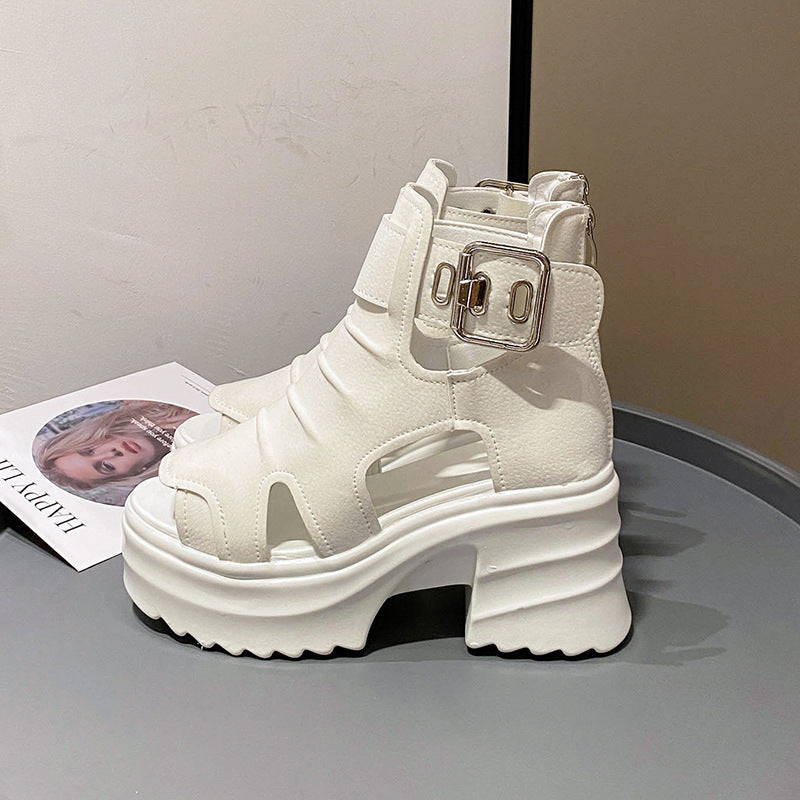 Damen nan Plateau-Sandaletten-Stiefelette mit Aussparungen offener Zehenpartie und verstellbarer Metallschnalle Echo Archiv