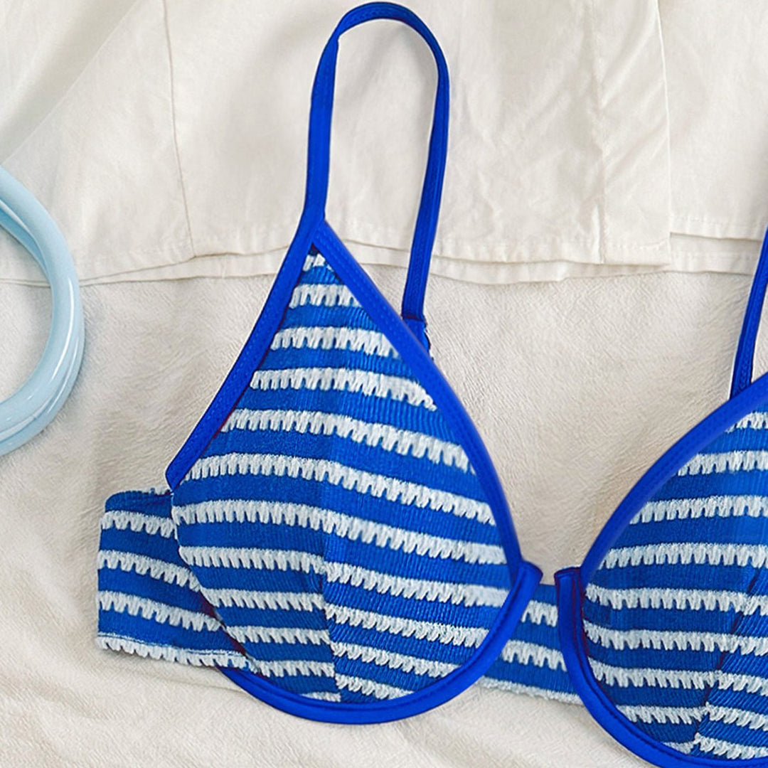 Damen Push-Up Bikini mit trendigem Streifenmuster Echo Archiv