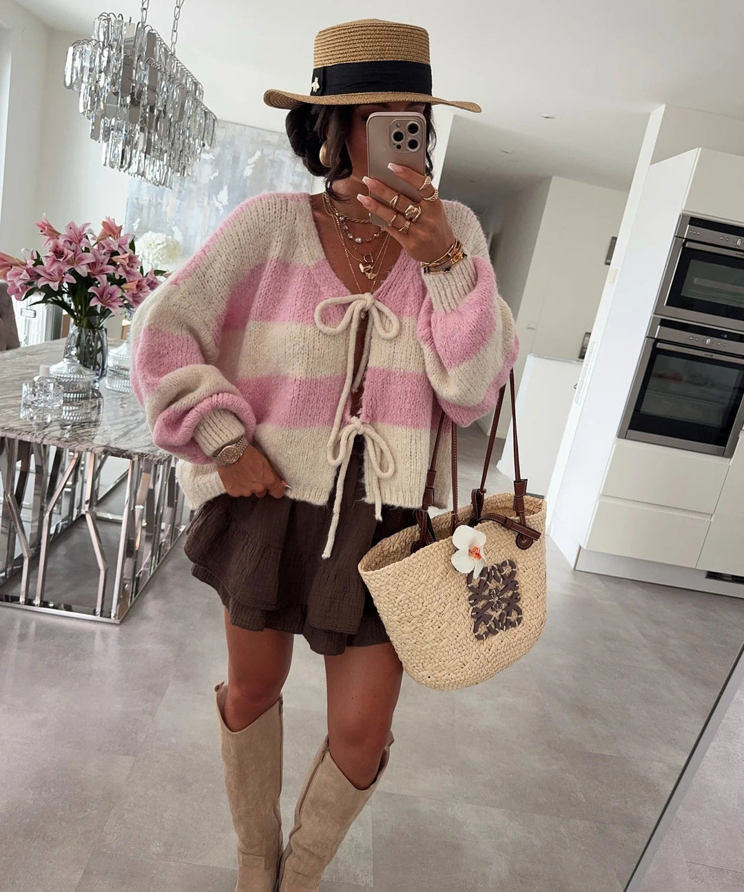 Damen lockere Strickjacke mit breiten Streifen und Bindegürtel Echoarchiv