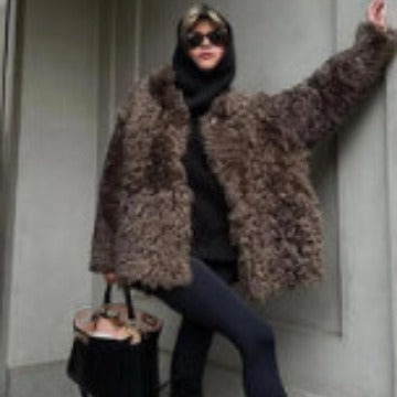 Damen Oversized Kunstfellmantel mit hohem Kragen und Teddystruktur Echo Archiv