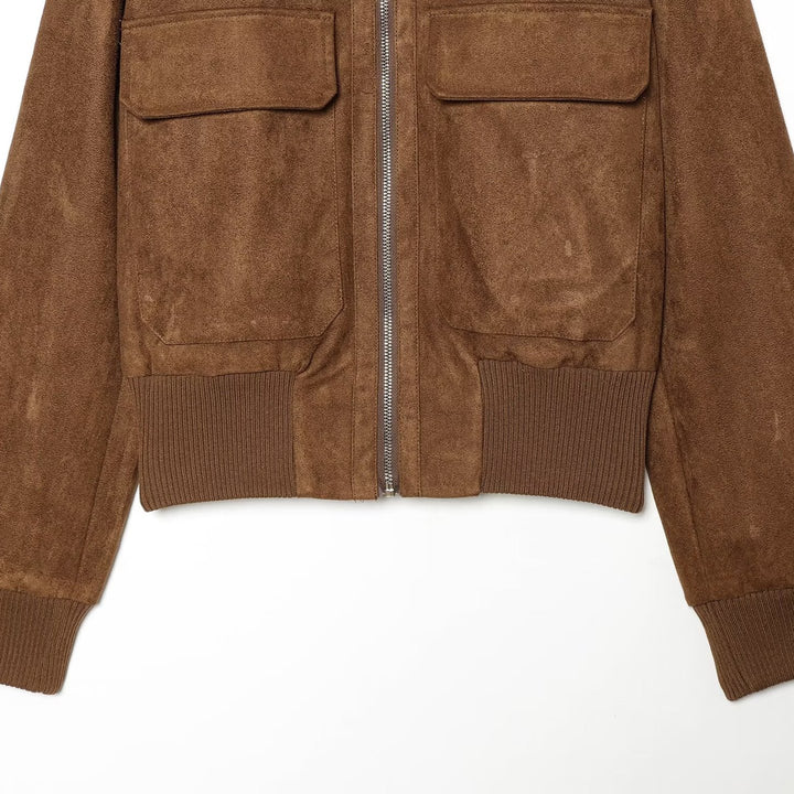 Damen Wildlederoptik-Bomberjacke mit Rippenkragen und aufgesetzten Taschen Echoarchiv
