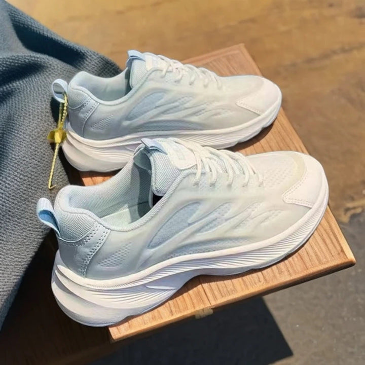 Damen Sportliche Performance Sneakers mit atmungsaktiver Mesh-Struktur und rutschfester Sohle Echo Archiv