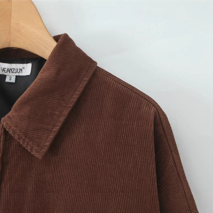 Damen Kurz geschnittene Cordblouson-Jacke mit Reißverschluss Echoarchiv