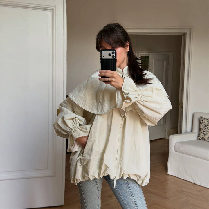 Damen Oversize-Jacke mit Cape-Kragen, Ballonärmeln und Kordelzug Echoarchiv