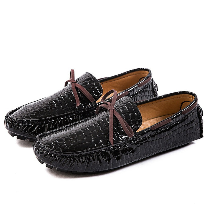 Damen lackierte Mokassin-Fahrerhalbschuhe mit Krokoprägung, weichem Lederfutter und profilierter Noppenlaufsohle Echo Archiv