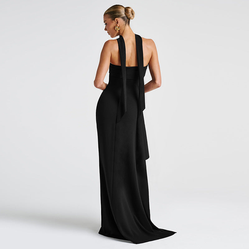 Damen Elegantes Trägerkleid mit seitlicher Drapierung und hochgeschlossenem Ausschnitt Echo Archiv
