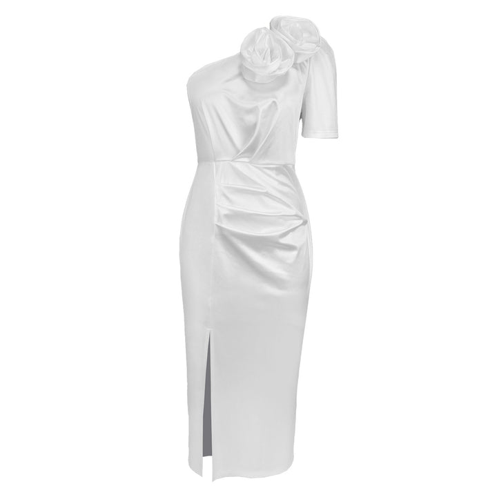 Damen Elegantes Wickelkleid mit schulterfreier Gestaltung und dekorativen Blüten Echo Archiv