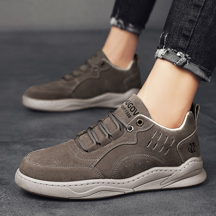 Herren urbane Retro-Cupsohlen-Sneaker aus Mikrofaser-Wildleder mit belüftetem Schaft – Norré