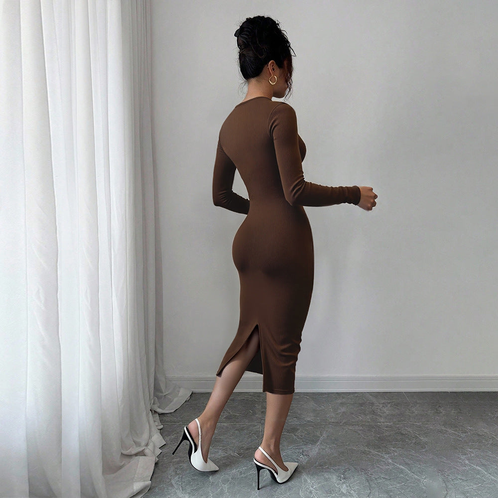Damen geripptes Midikleid mit Twist-Detail, V-Ausschnitt und taillierter Stretch-Silhouette – Élara