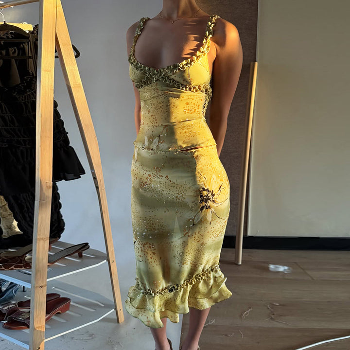 Damen elegantes Midi-Kleid mit Raffungen und floraler Spitze Echo Archiv