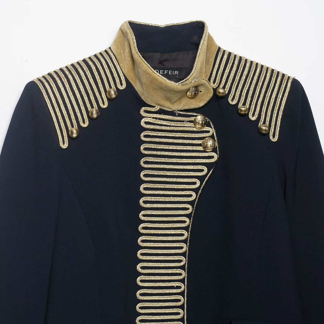 Damen Militärinspirierte Kurzjacke mit goldener Kordelverzierung und Samtmanschetten Echoarchiv