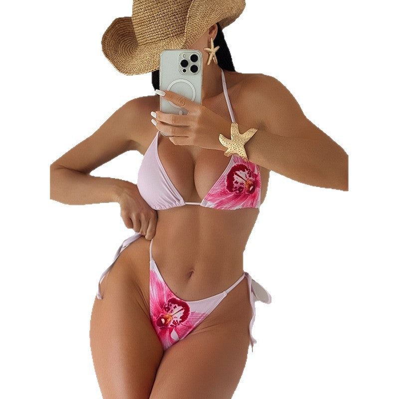 Damen Triangel-Bikini mit Blumenmotiv und passendem Cover-Up Echo Archiv