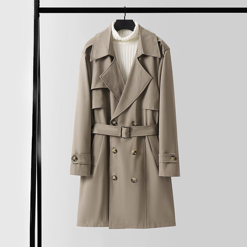 Damen Doppelreihiger Kurztrenchcoat aus leichtem Wollmix mit soften Fall und Schulterklappen Echoarchiv