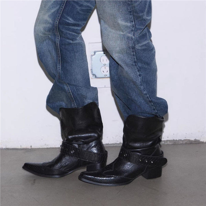 Damen Cowboystiefel mit spitzer Zehenpartie, Schlangenprägung und Nietenriemen Echo Archiv