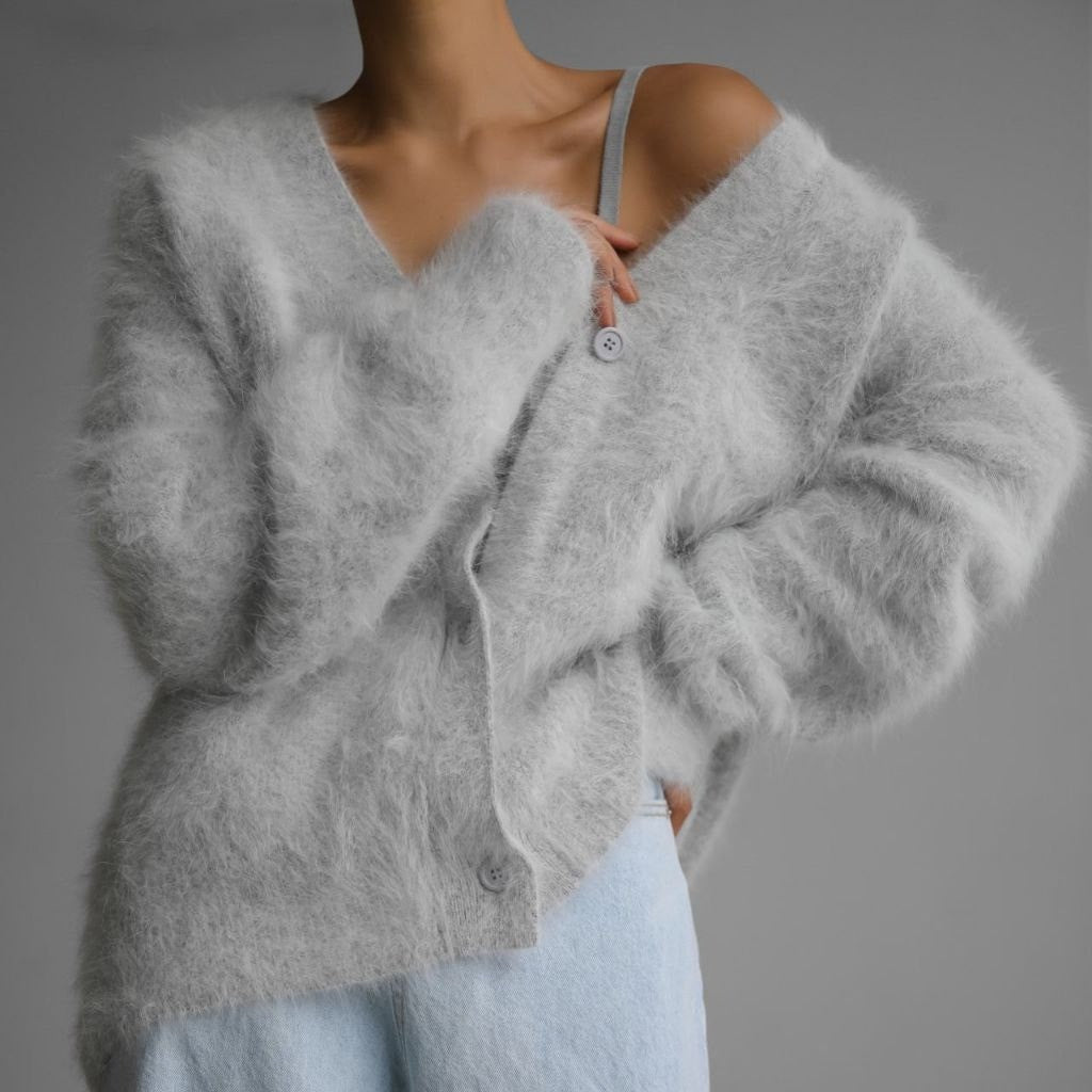 Damen Flauschige Mohair-Optik Strickjacke mit V-Ausschnitt und Oversize-Schnitt Echoarchiv