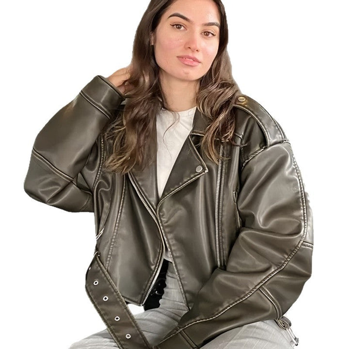 Damen Kunstleder Bikerjacke mit weitem Schnitt und umfangreichen Details Echoarchiv