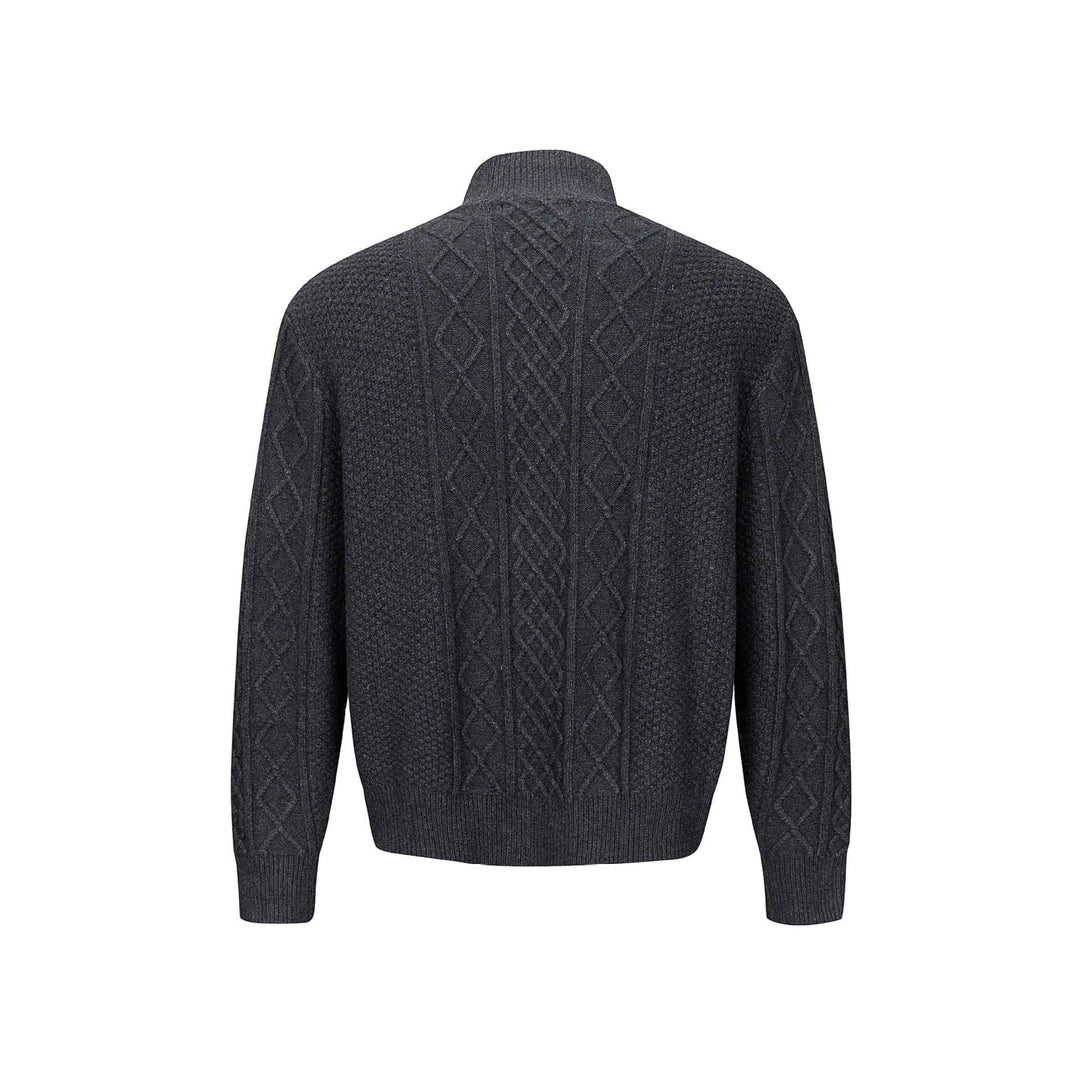 Herren Strickcardigan mit Zopfmuster, Stehkragen und knöpfbarer Front Echoarchiv