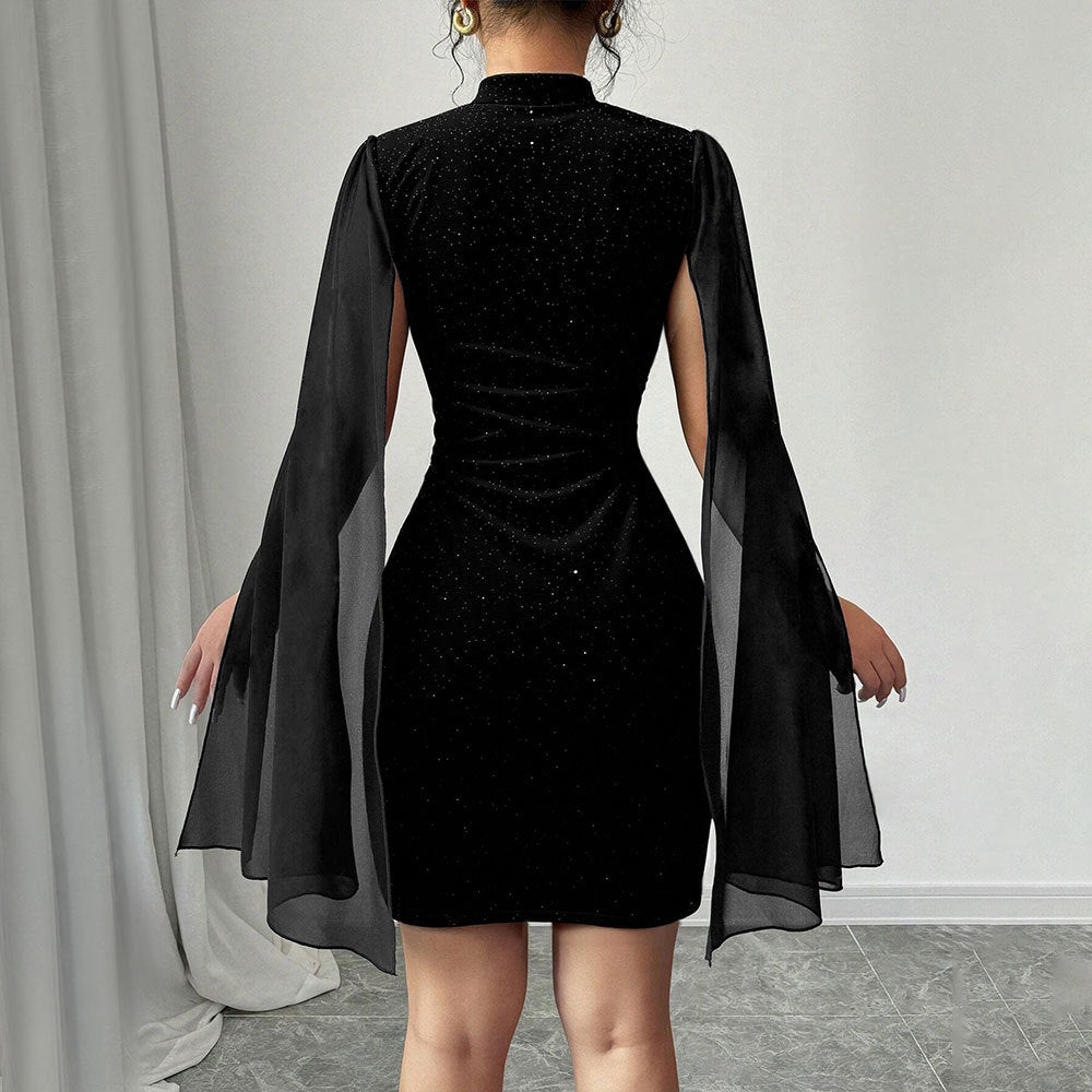 Damen figurbetontes Minikleid mit fließenden Cape-Ärmeln und funkelnder Punktverzierung – Élara