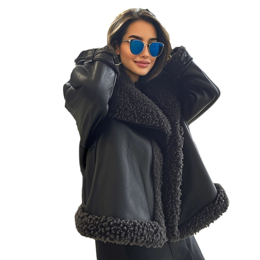 Damen Kurz geschnittene Aviator-Lederjacke mit Teddyfutter, großem Kragen und Oversize-Silhouette Echo Archiv