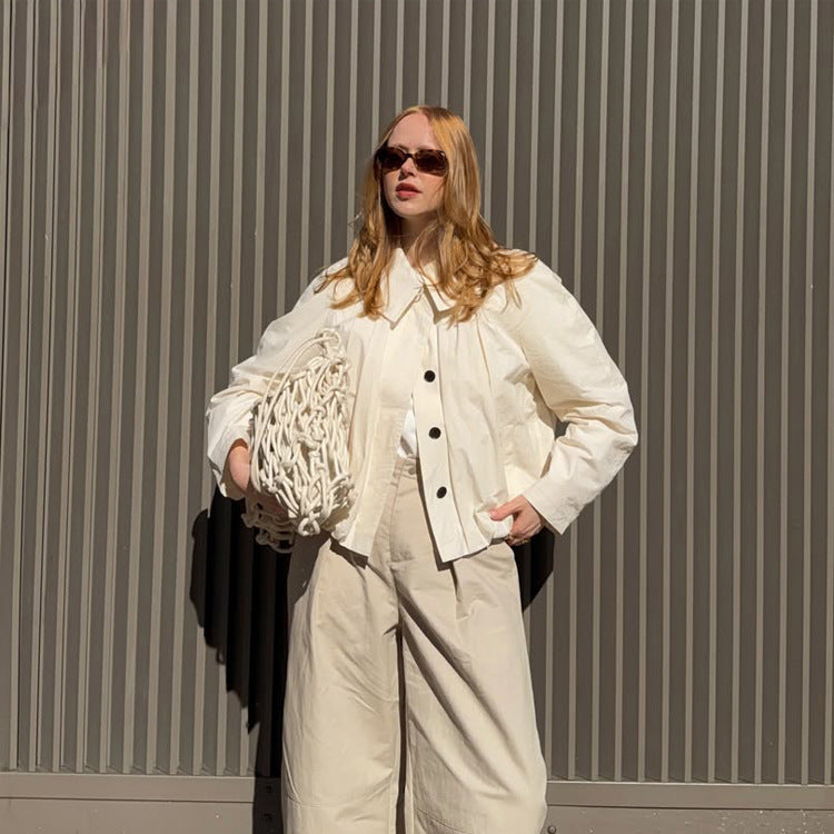Damen Leichte Cropped‑Blusejacke mit kastiger Silhouette, übergroßem Hemdkragen und Ballonärmeln Echoarchiv