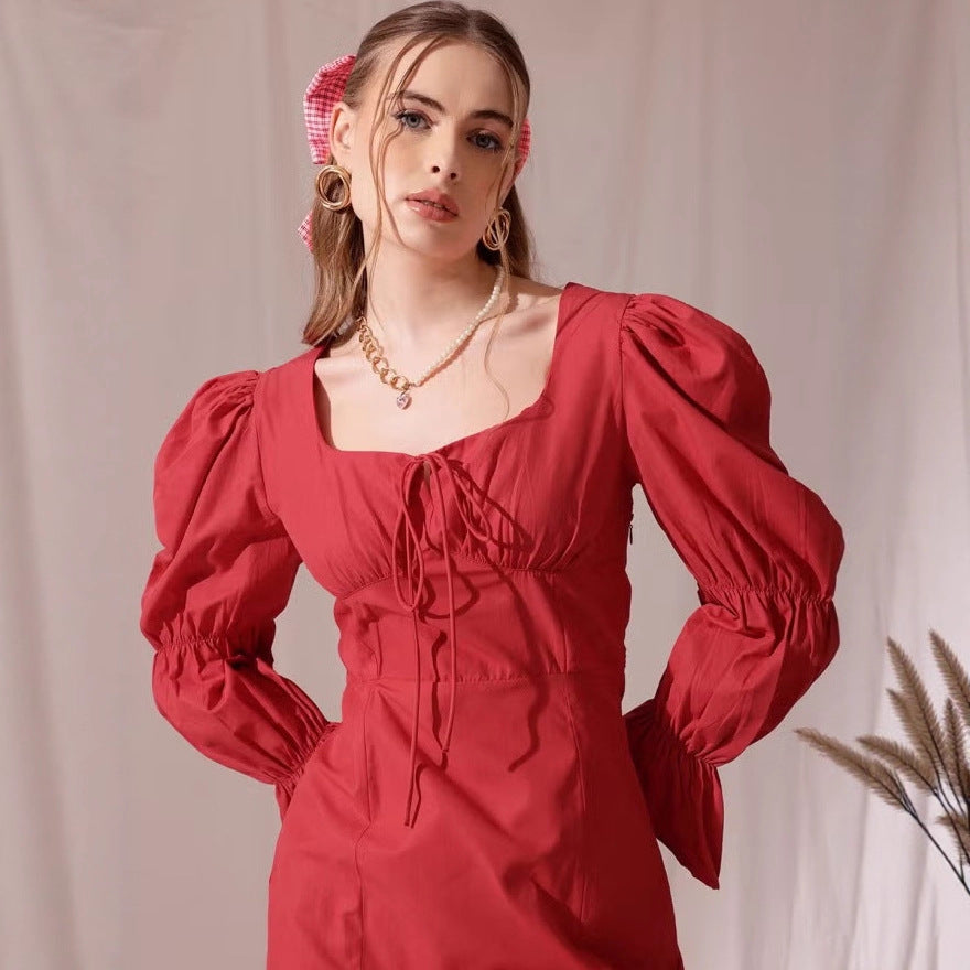 Damen Puffärmeliges Mini-Kleid mit eckigem Ausschnitt, Kordel-Bustier und Glockenärmeln – Élara