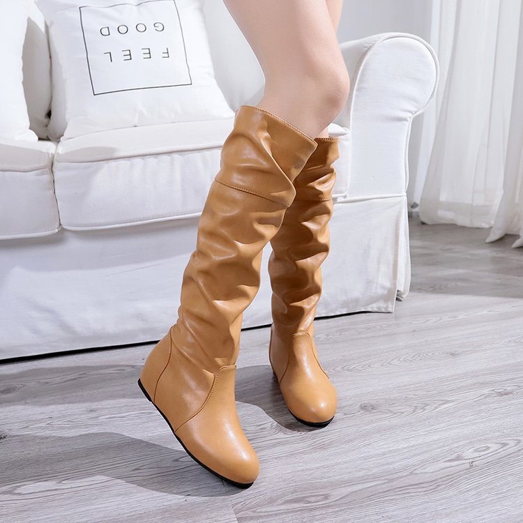 Damen nan lässige Slouch-Stiefel mit weichem Schaft, gerafftem Design und flacher Komfortsohle Echo Archiv