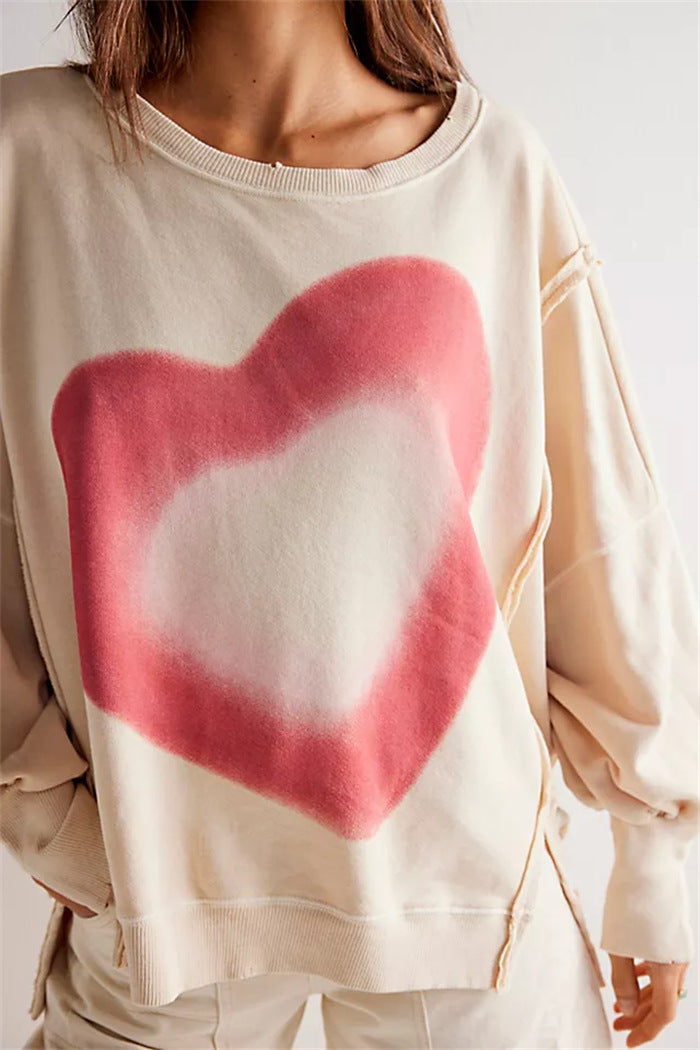 Damen oversized Sweatshirt mit Rüben-Print, ausgefransten Nahtakzenten und Daumenlochärmeln – Avérine