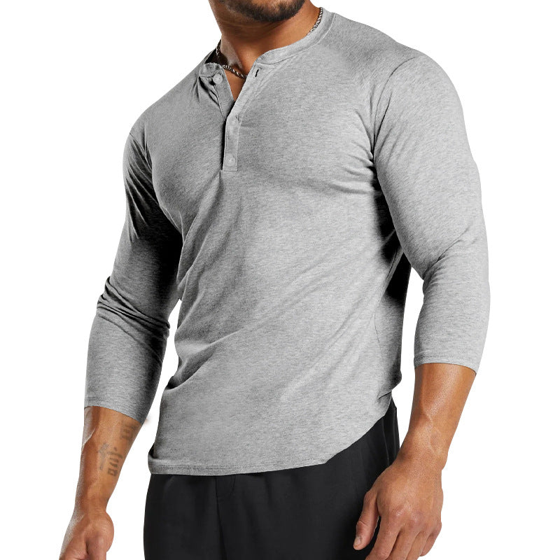 Herren Langarm-Henley-Shirt aus atmungsaktivem Baumwollmix mit Knopfdetails Echoarchiv