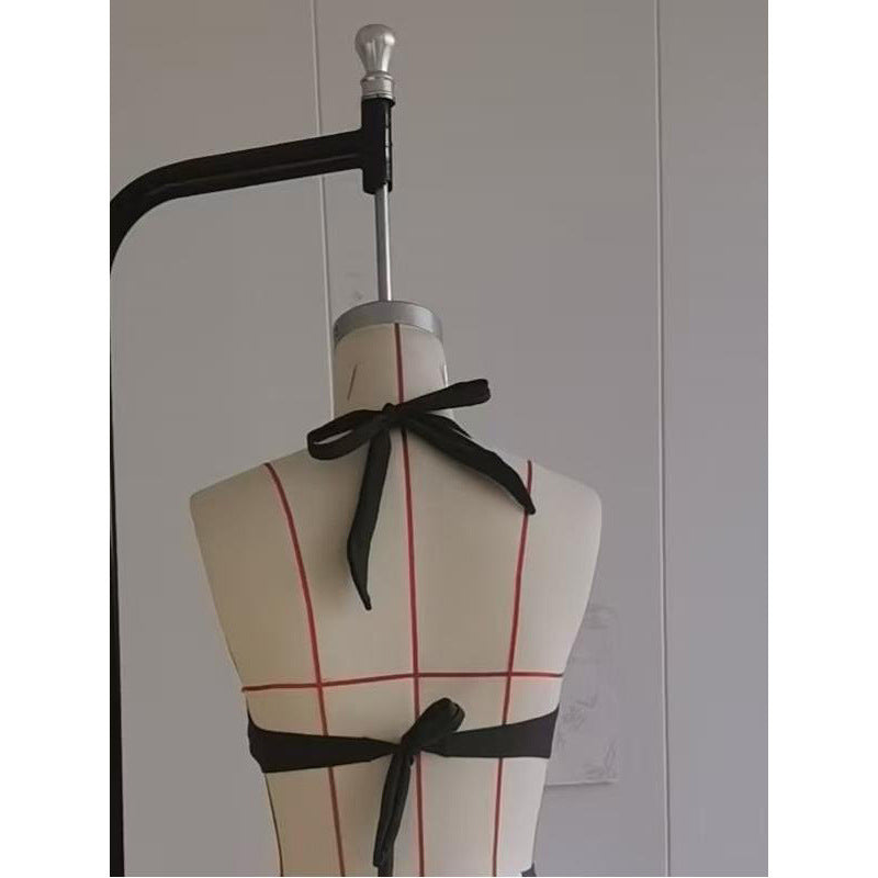 Damen Triangel-Bikini-Oberteil mit elegantem Knoten und Schmuckdetails Echo Archiv