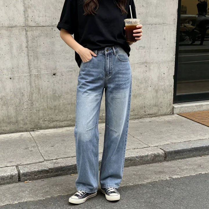 Damen nan hochgeschnittene weite Jeans mit geradem Bein, Knieabnähern und klassischem Five‑Pocket‑Schnitt Echo Archiv