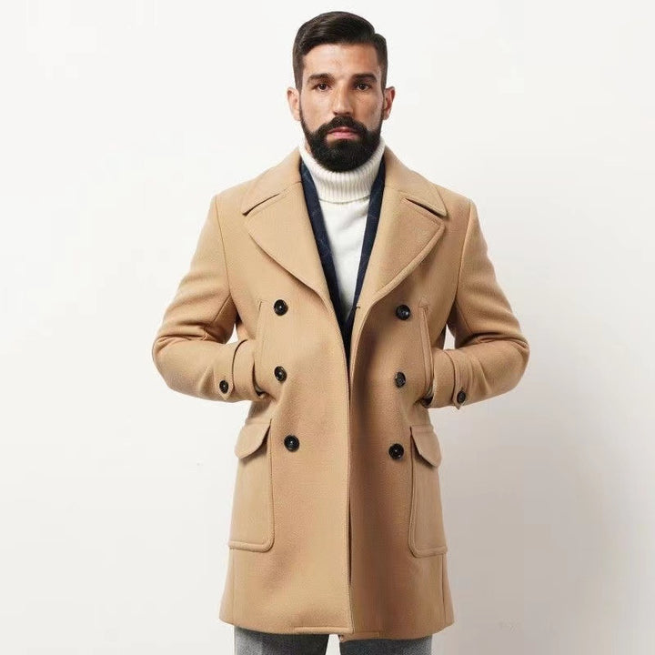 Herren modischer Doppeltbreasted Mantel mit praktischen Taschen Echoarchiv