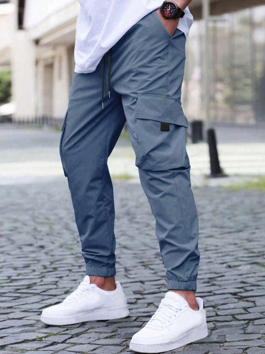 Herren Cargo-Hose mit mehreren praktischen Taschen und elastischem Bund Echoarchiv