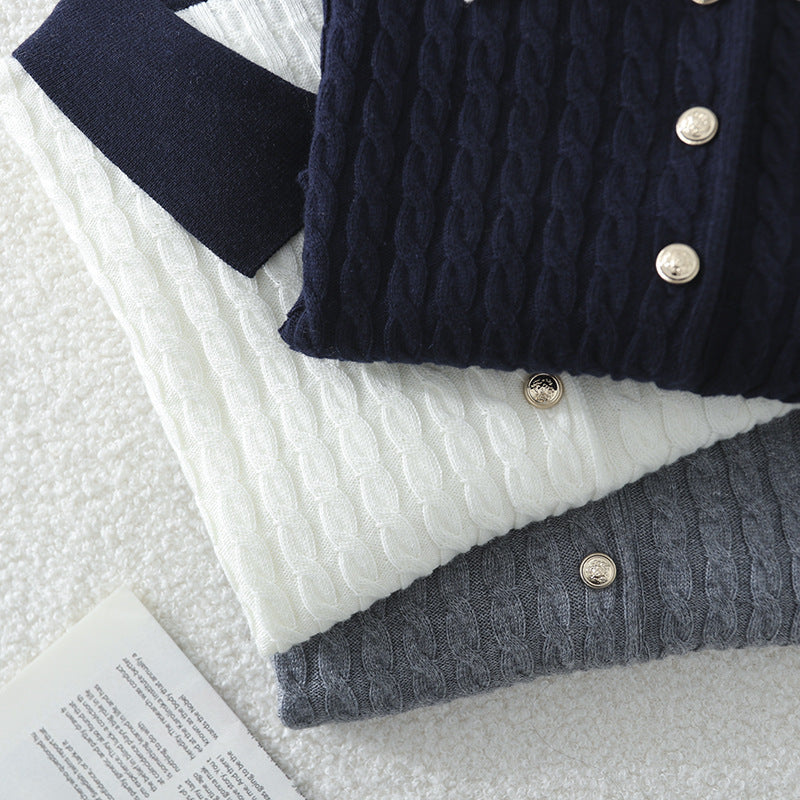 Damen Kurzarm Strickpoloshirt mit Zopfmuster und Kontrastkragen Echo Archiv