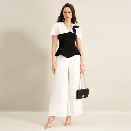 Damen Elegantes Top mit asymmetrischen Ärmeln Echo Archiv