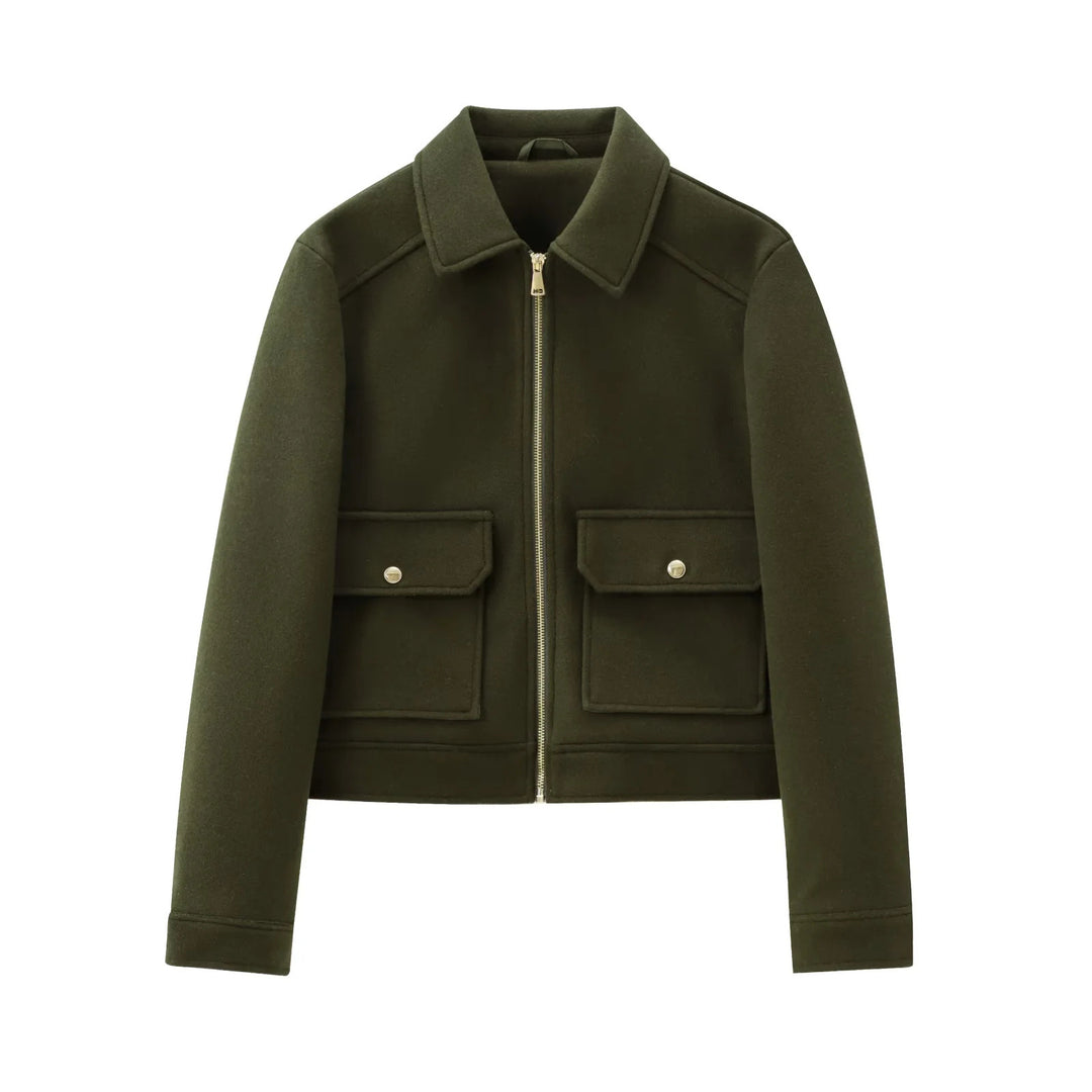 Damen 40+ kurze Woll‑Blousonjacke mit goldfarbenem Reißverschluss und aufgesetzten Pattentaschen Echo Archiv