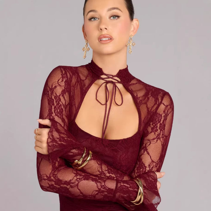 Damen Spitzenminikleid mit hohem Kragen und raffinierten Cut-Out-Details Echo Archiv