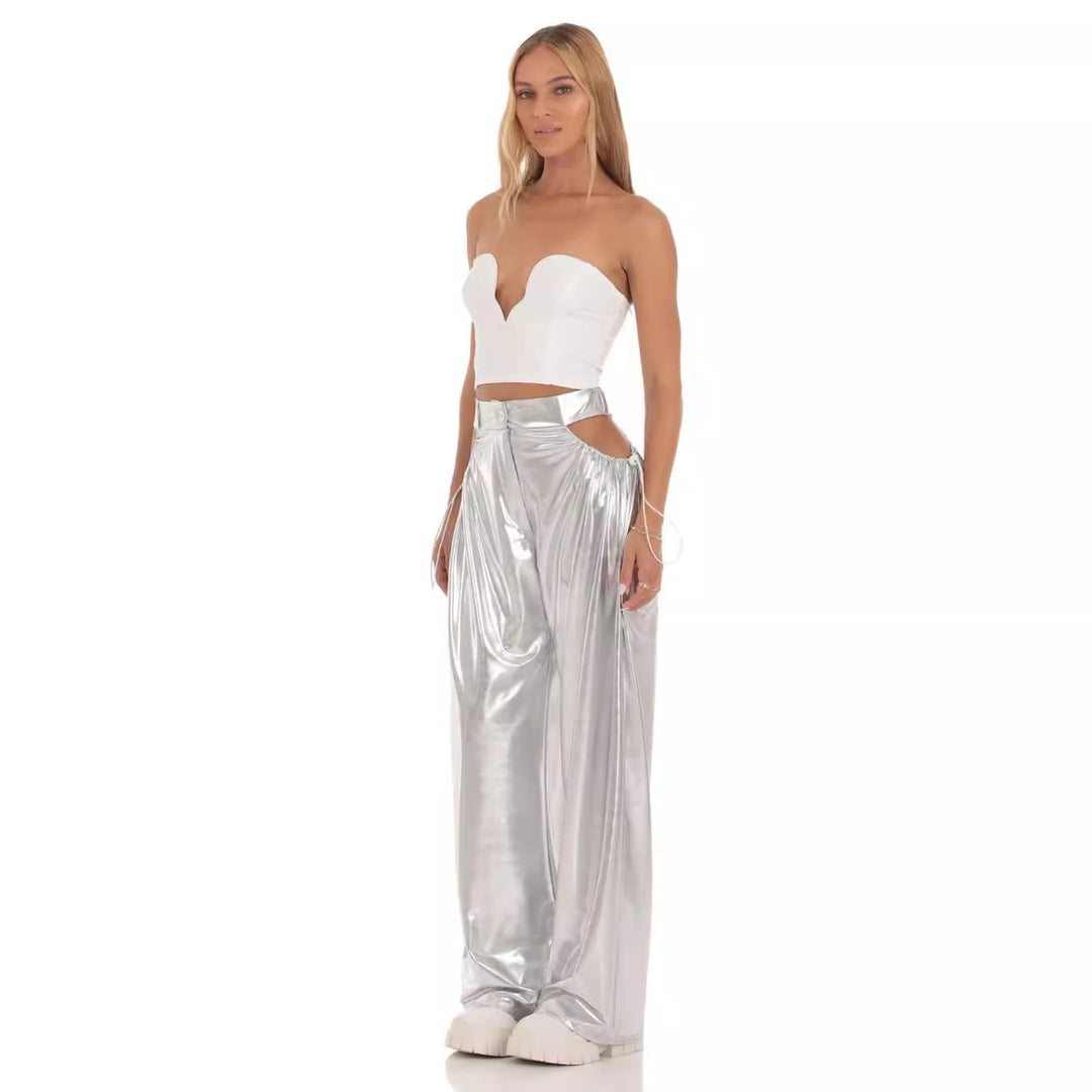 Damen High-Waist Baggy-Hose mit Cut-Out-Details und glänzendem Finish Echo Archiv
