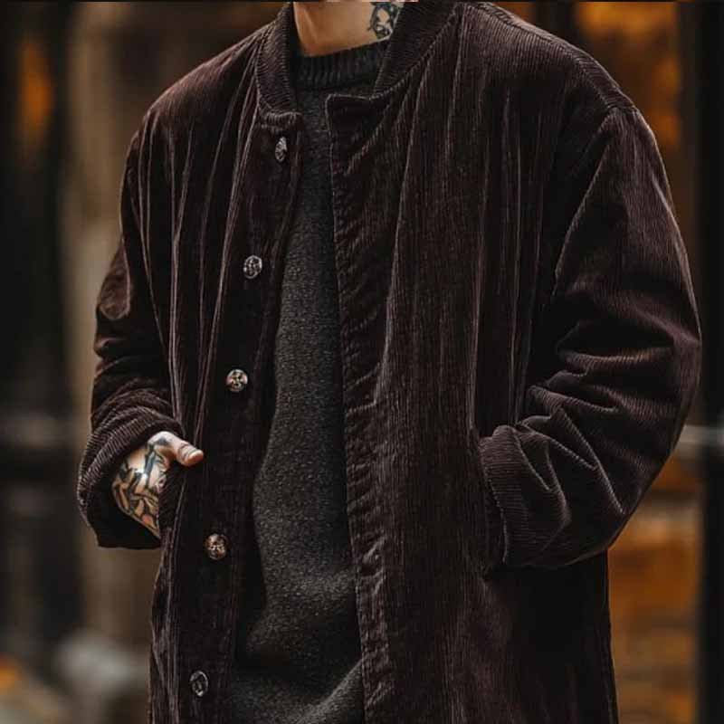 Herren Samtjacke mit Knopfverschluss und praktischen Taschen Echoarchiv