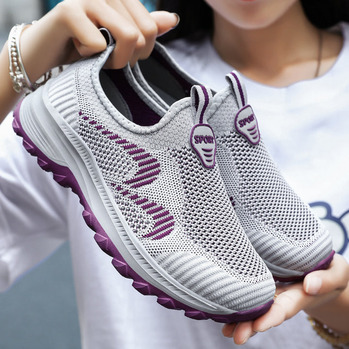 Damen nan leichter atmungsaktiver Strick-Slip-On Sneaker mit stoßdämpfender EVA-Zwischensohle und griffiger Profilaußensohle Echo Archiv