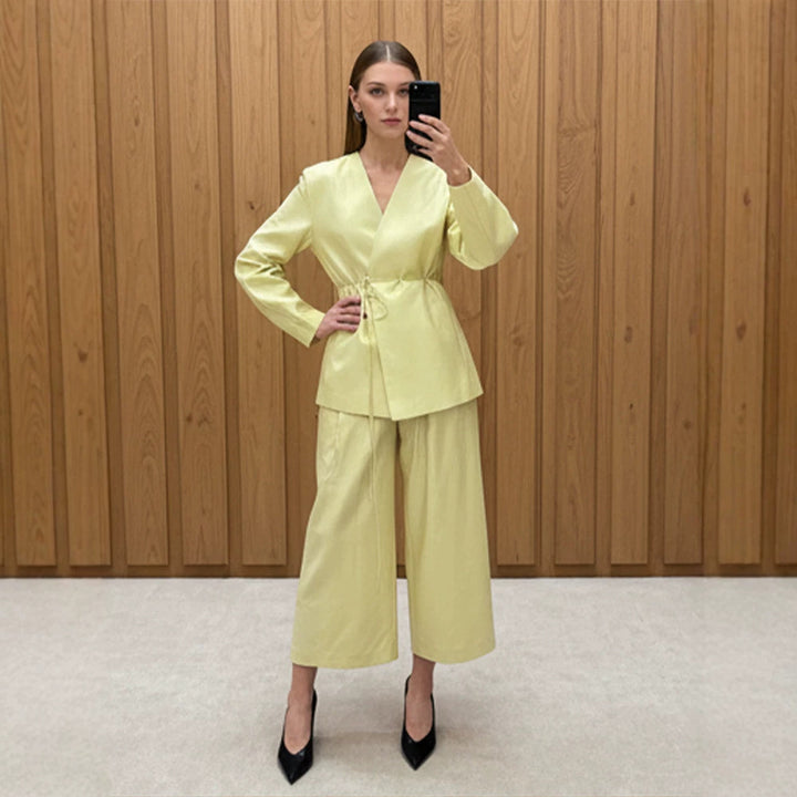 Damen Wickelblazer mit Tunnelzug und weiter Culotte‑Hose Zweiteiler Echoarchiv