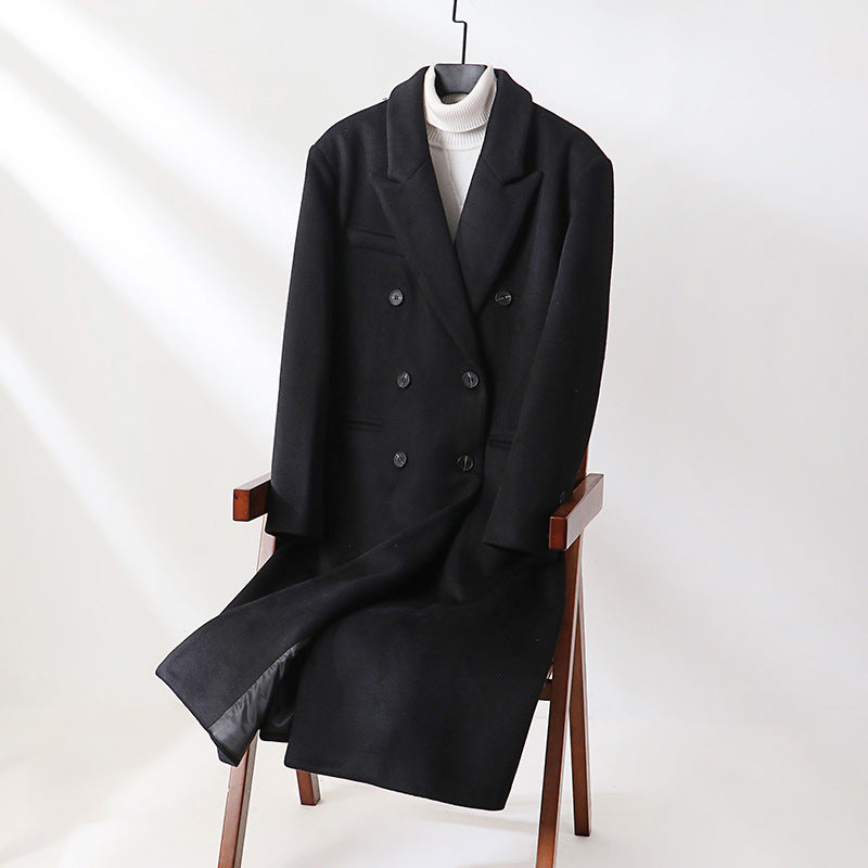 Herren Klassischer Doppelreiher-Longcoat aus Wollmischung mit Schalkragen und feiner Innenfutterverarbeitung Echoarchiv
