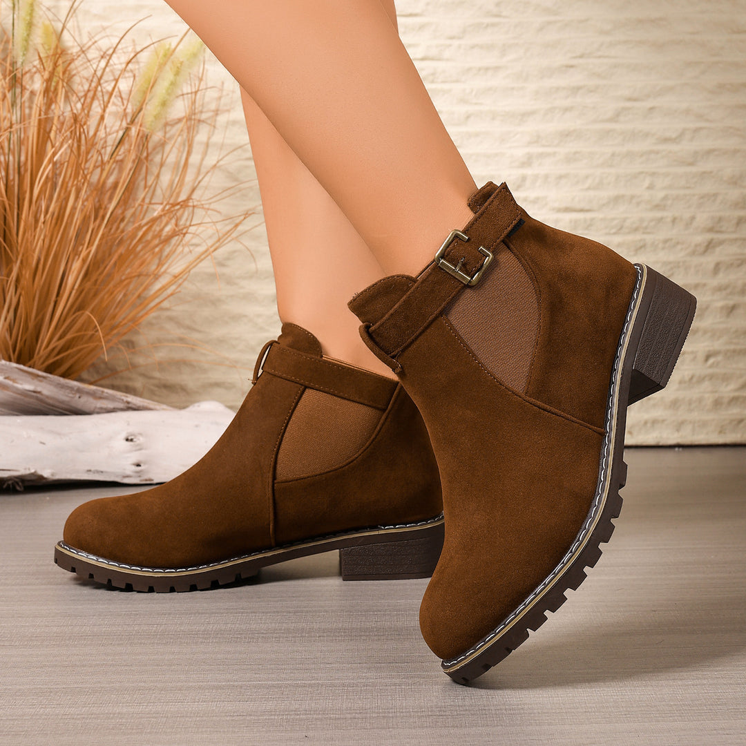 Damen Stiefelette mit Velours-Optik, elastischem Einsatz und Schnallenriemen Echoarchiv