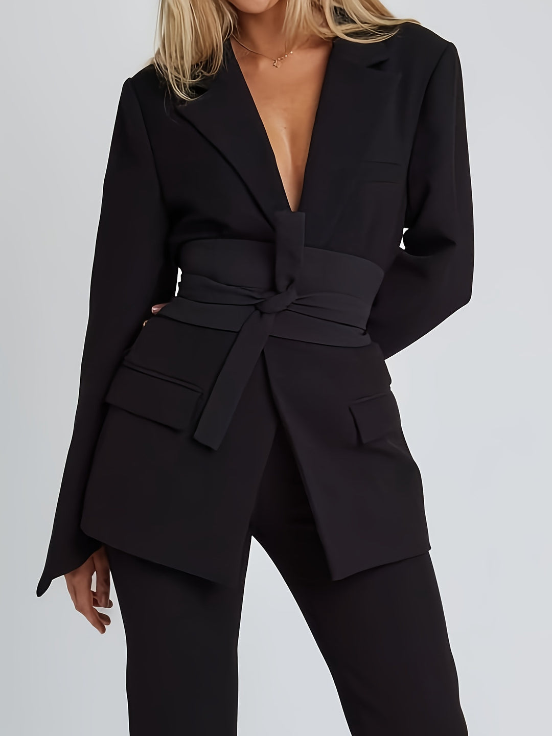 Damen eleganter Blazer mit tailliertem Schnitt und praktischem Gürtel Echo Archiv