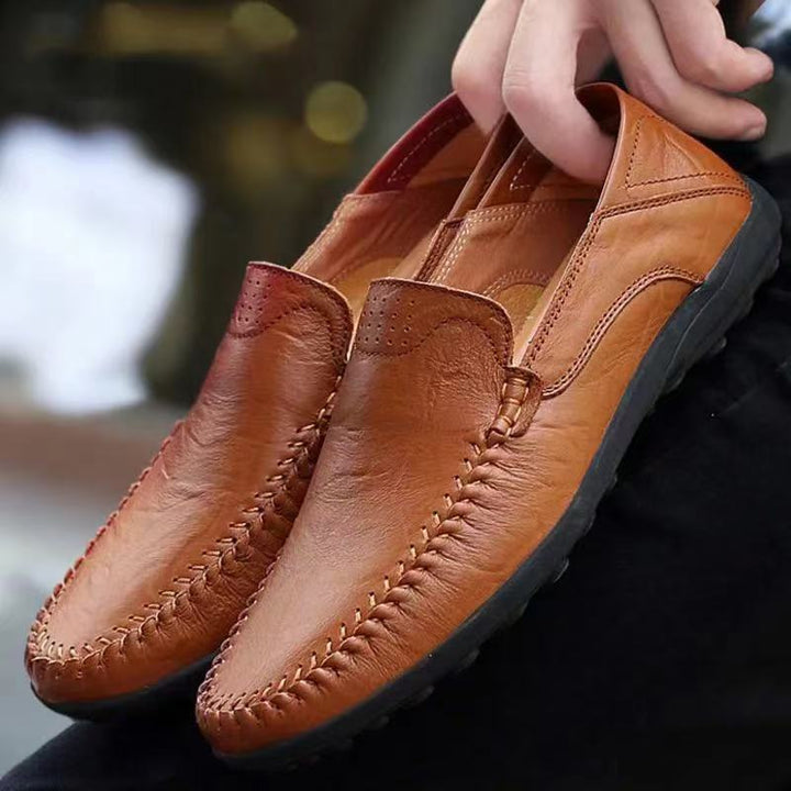 Herren Elegante Mokassins aus weichem Leder Echoarchiv