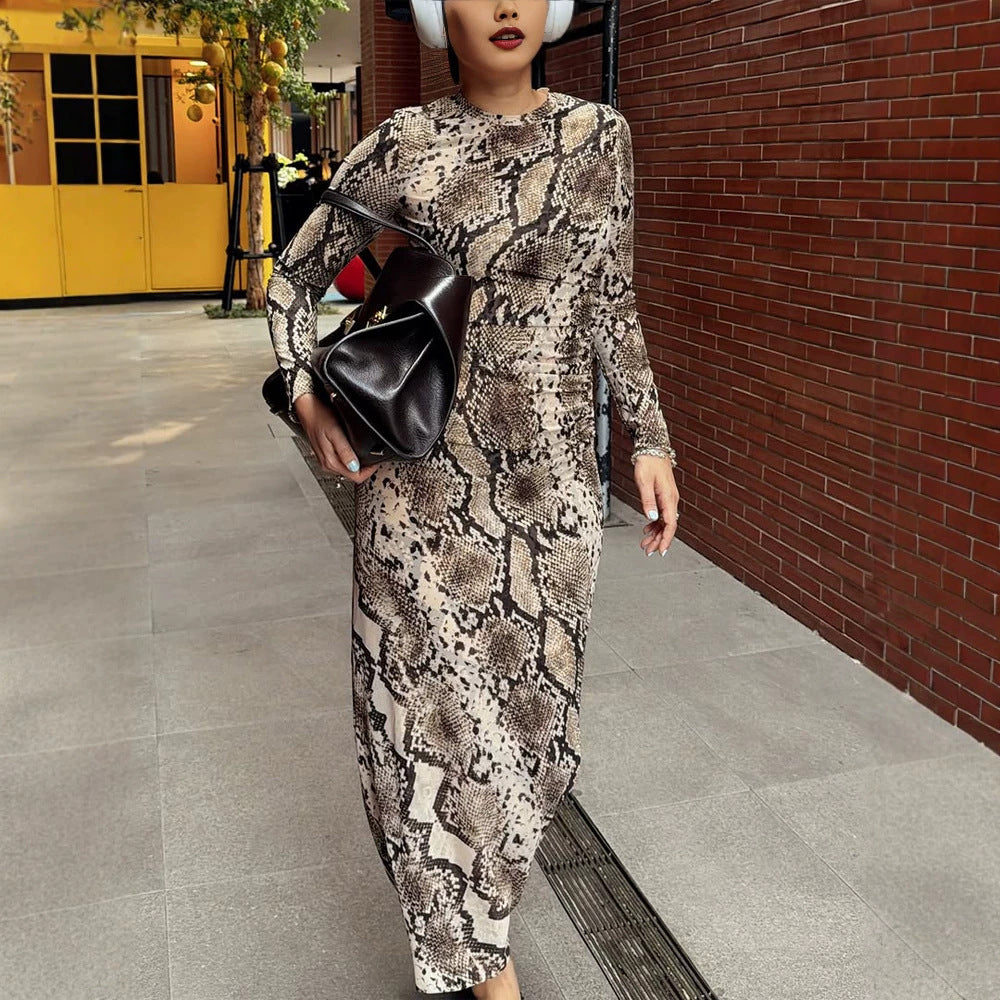 Damen Figurbetontes Maxikleid aus Stretch-Jersey mit Schlangenprint und Rundhalsausschnitt Echoarchiv
